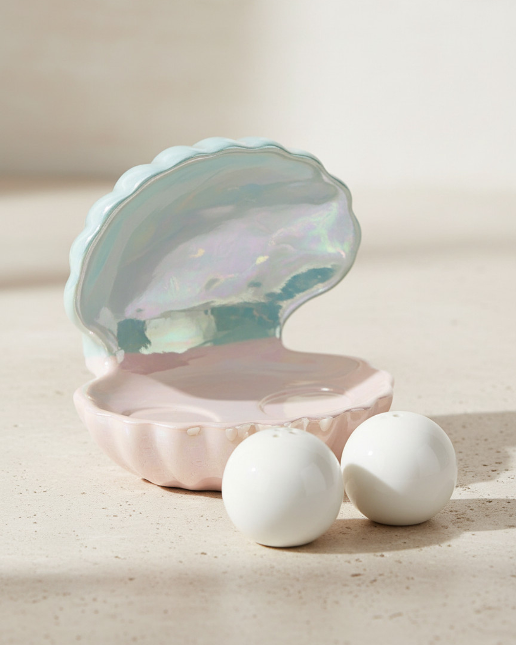 Clam Shell Salt and Pepper Shakers
