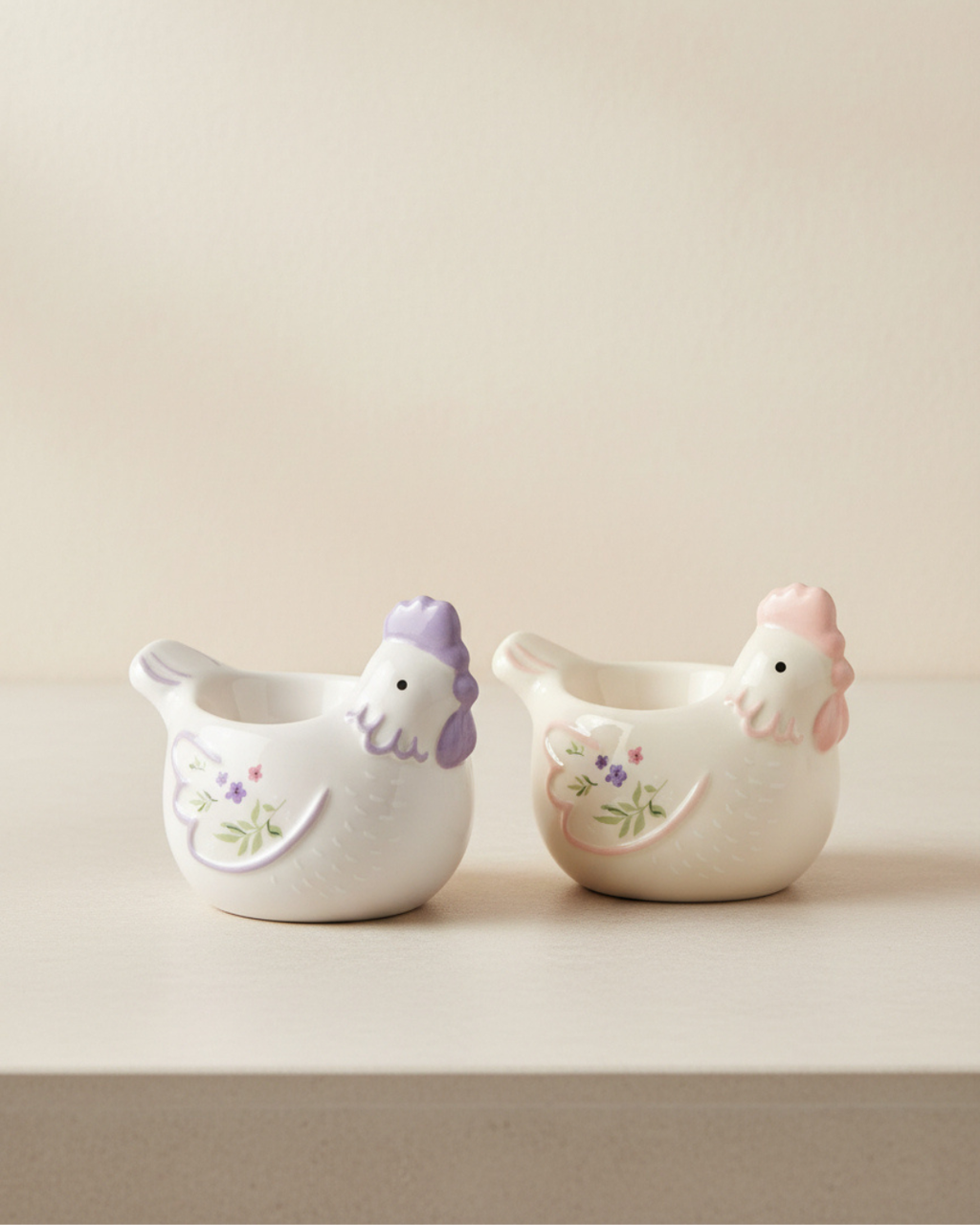 Set of 2 Hen Shaped Egg Cups