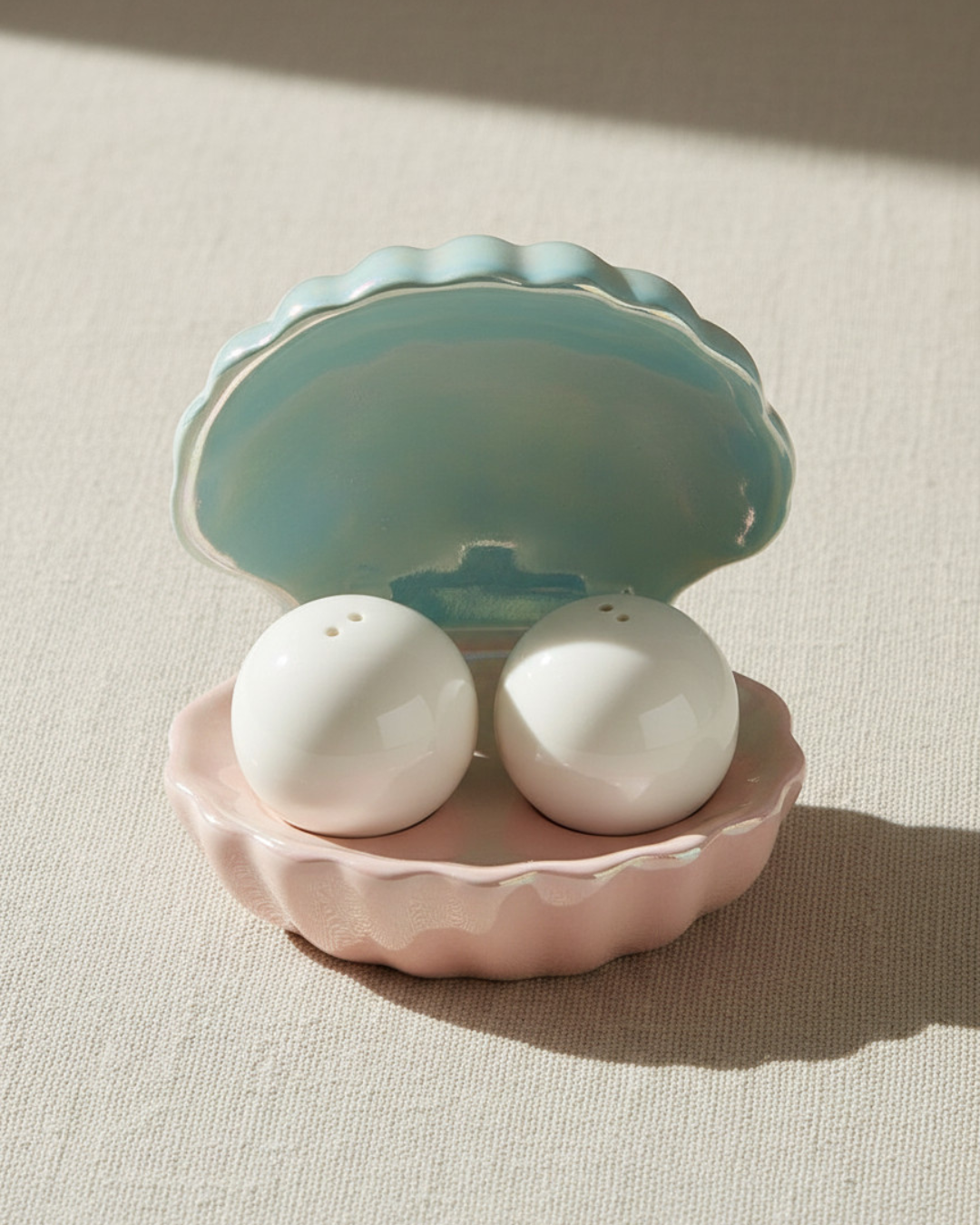 Clam Shell Salt and Pepper Shakers